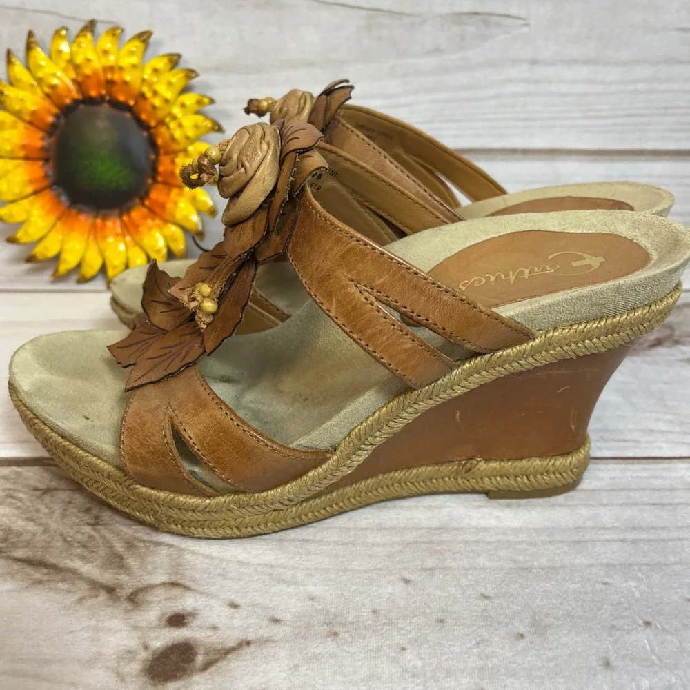 Earthies Tan Leather Floral Wedge Sandals Boho Espadrille 9B Shoes